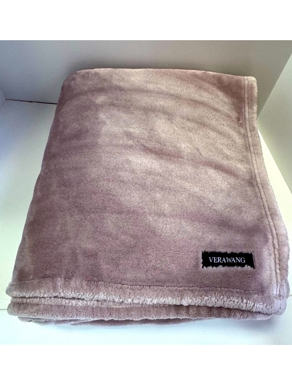 Vera Wang Lavender Purple Throw Blanket